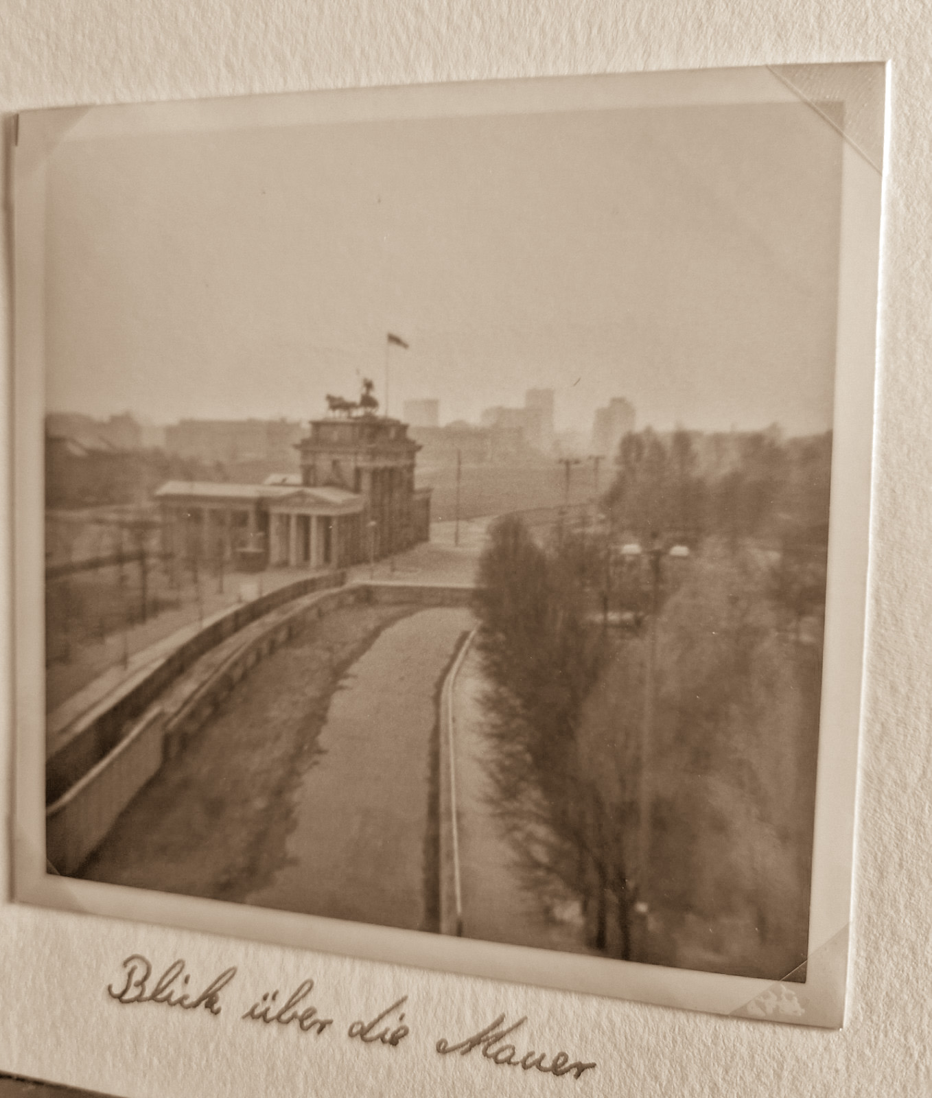 Blick über die Mauer